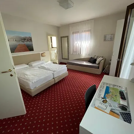Hotel Nadia Malcesine